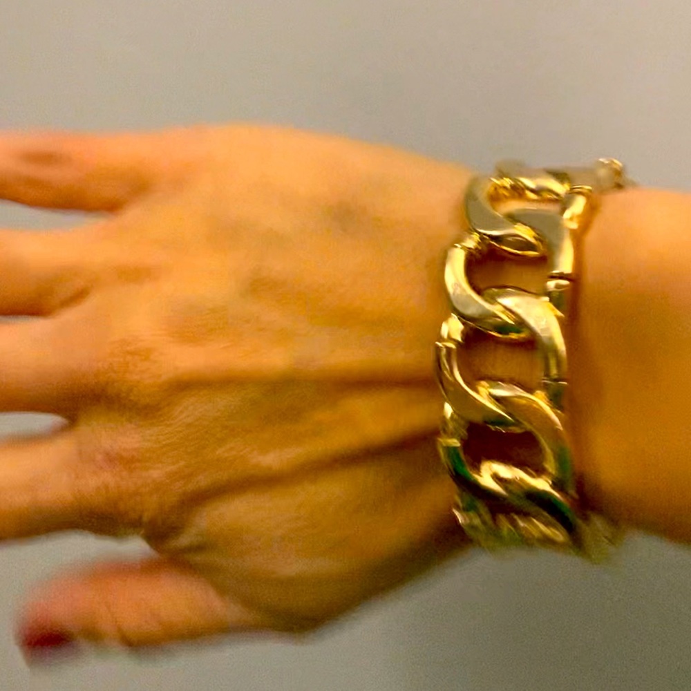 [3/$28] Gold Metal Cuban Link Elastic Bracelet